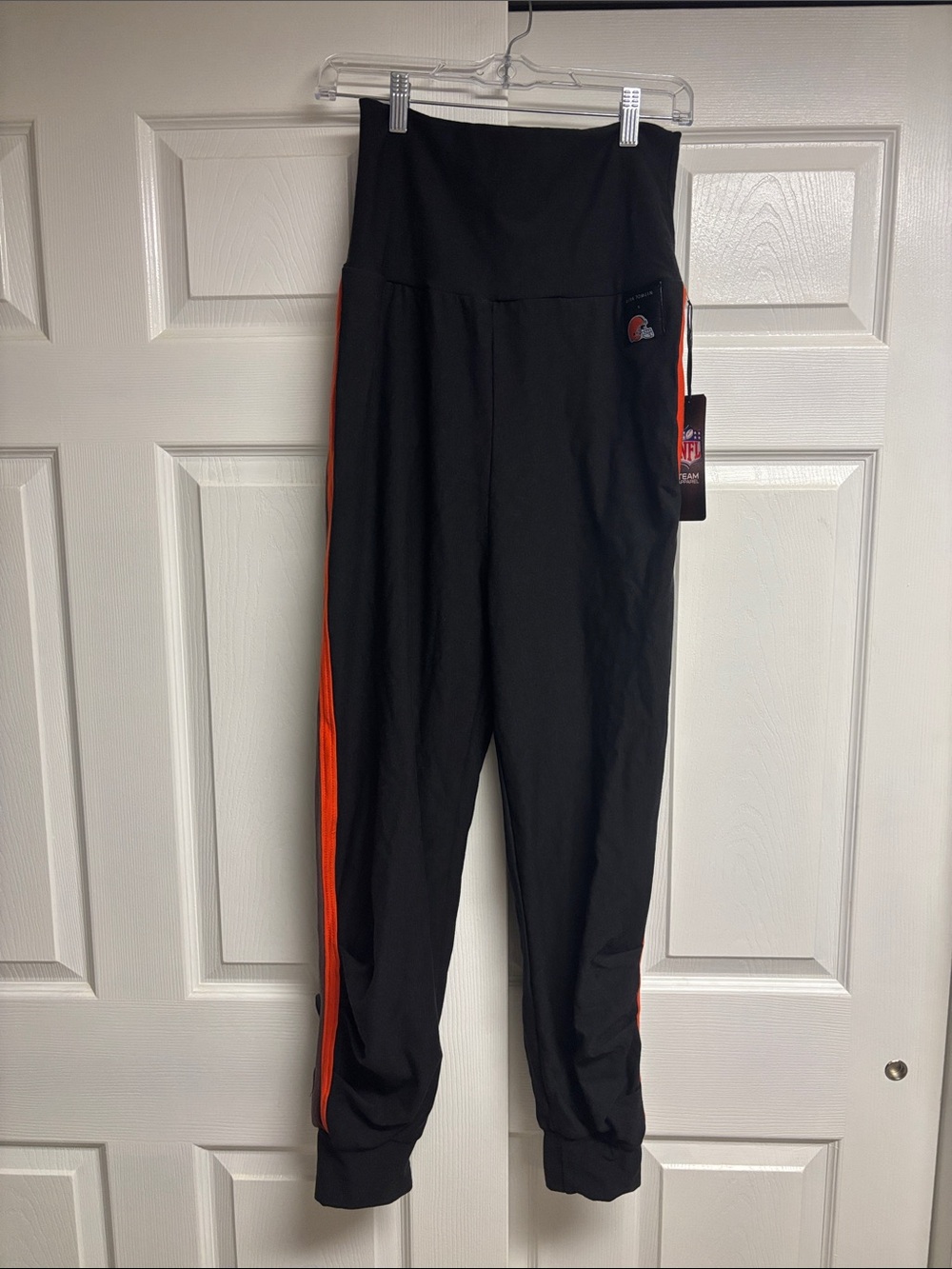 NWT Kiya Tomlin Women’s Cleveland Browns Joggers Size XL